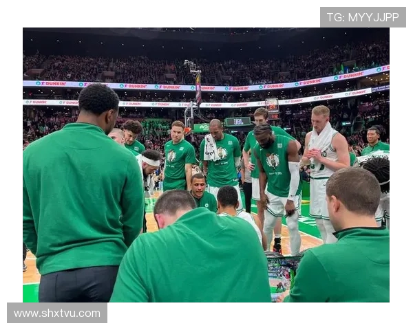 波士顿凯尔特人重塑辉煌新篇章：年轻核心崛起与未来展望