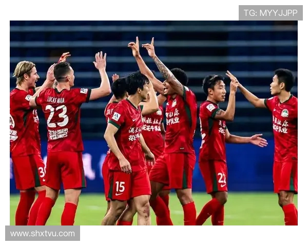 中超联赛新赛季展望：豪门争冠与年轻球员崛起的双重挑战