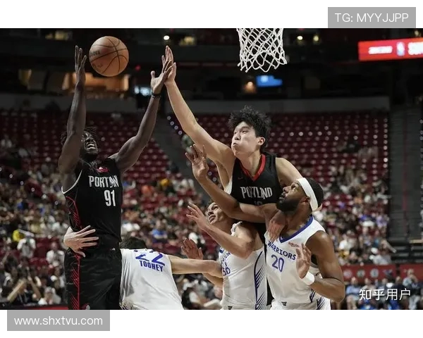 开拓者强势迎战勇士巅峰对决上演新赛季西部格局或将重塑