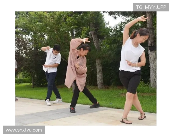 科学健身之道：打造强健体魄与健康生活的全方位指南