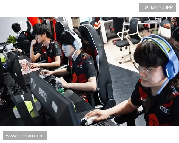 和平精英焦点分析:TES战队实力与战术深度探讨 和平精英焦点分析:TES战队实力与战术深度探讨